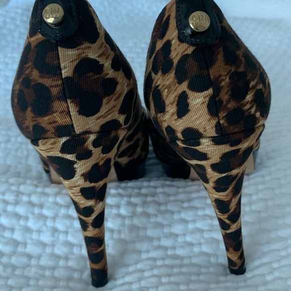 Stuart Weitzman shoes - Picture 4 of 7